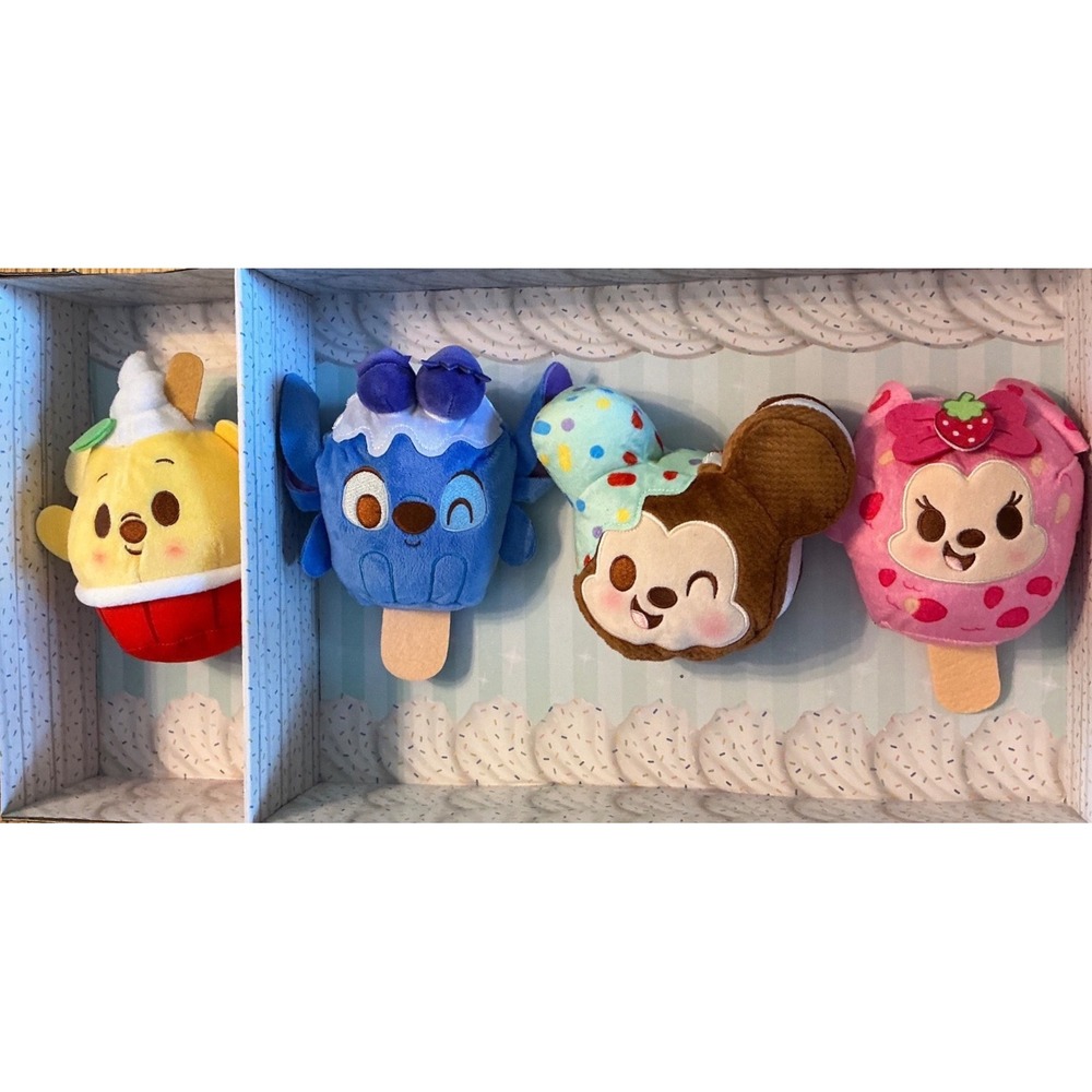 Disney Munchlings Collectors edition set of 4 scented plush NWOT mystery is Pooh